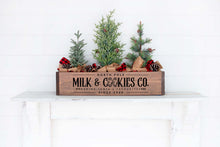 DIY Holiday Centerpiece Box